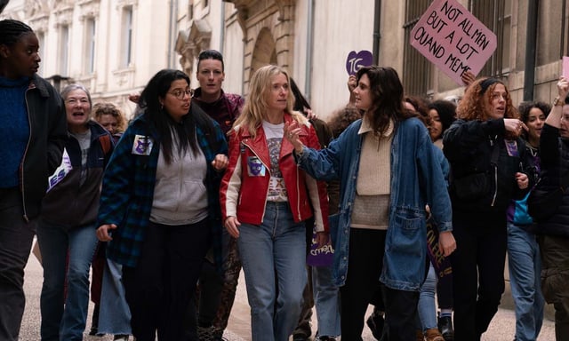 Au cœur de l'intrigue récit, une policière (Léa Drucker) infiltrant un groupe de féministes « enragées », et un acteur accusé à tort d’agression sexuelle.