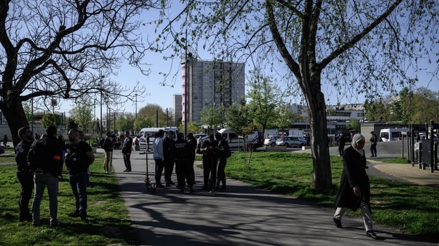 Lundi 7 avril, 150 élèves de primaire et leurs professeurs avaient été confinés une partie de l’après-midi dans l’école Angelina Courcelles, mitoyenne des lieux de la fusillade.