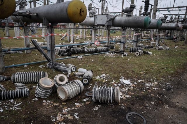 A view shows a high-voltage substation of Ukrenergo damaged by a Russian military strike, amid Russia's attack on Ukraine, in an undisclosed location in central Ukraine November 10, 2022. REUTERS/Gleb Garanich/File Photo