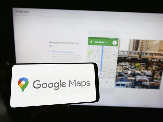 Le groupe Google a indiqué mercredi 16 avril 2025 que les avis et notes donnés sur l’application Google Maps aux établissements scolaires allaient être désactivés fin avril.