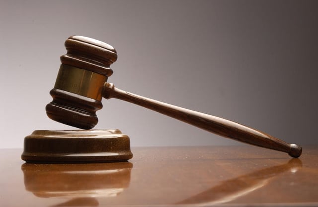 0530-bus-l-gavel-1-42