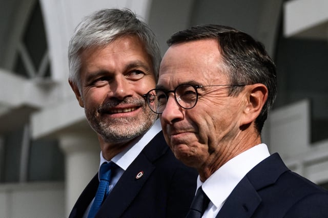 Les adhérents des Républicains vont départager Laurent Wauquiez (à gauche) et Bruno Retailleau (à droite) pour la présidence du parti à partir du 17 mai.