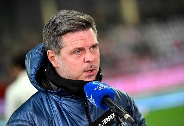 Soccer Football - Women's Champions League - Group C - Bayern Munich v Paris St Germain - Grunwalder Stadion, Munich, Germany - January 30, 2024 Bayern Munich coach Alexander Straus before the match REUTERS/Angelika Warmuth/ File Photo