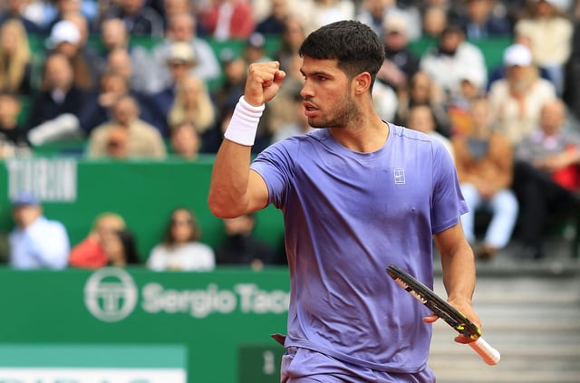 Tennis - ATP Masters 1000 - Monte Carlo Masters - Monte Carlo Country Club, Roquebrune-Cap-Martin, France - April 13, 2025 Spain's Carlos Alcaraz reacts during his final match against Italy's Lorenzo Musetti REUTERS/Manon Cruz/File Photo