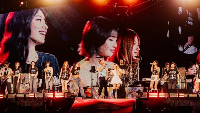 Coldplay and global K-pop queens TWICE