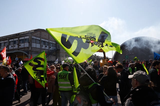 «Je ne veux pas que la SNCF lâche encore des millions d’euros» aux syndicats, plaide Philippe Tabarot