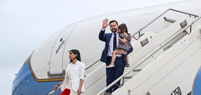 Vizepräsident J.D. Vance mit Tochter Mirabel und seiner Frau Usha