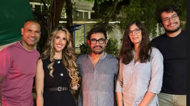 Aamir Khan, Gauri Spratt, Junaid Khan pose with Shikhar Dhawan and his rumoured gf Sophie Shine.