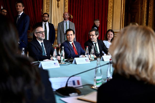 U.S. Secretary of State Marco Rubio, France's Minister for Europe and Foreign Affairs Jean-Noel Barrot (unseen), Britain's Foreign Secretary David Lammy (unseen) and Germany's Political Director of the Ministry of Foreign Affairs Gunter Sautter take part in a meeting at the Quai d'Orsay, France's Ministry of Foreign Affairs, in Paris, France April 17, 2025. JULIEN DE ROSA/Pool via REUTERS