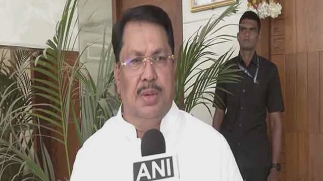 Congress leader Vijay Wadettiwar warned against any coercion that undermines the rights of Marathi-speaking people.