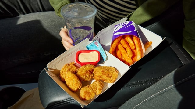 Taco Bell relaunches Crispy Chicken Nuggets nationwide.