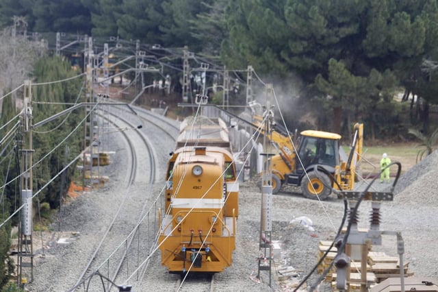 Obras de reparación de vías entre Paiporta y Picanya.