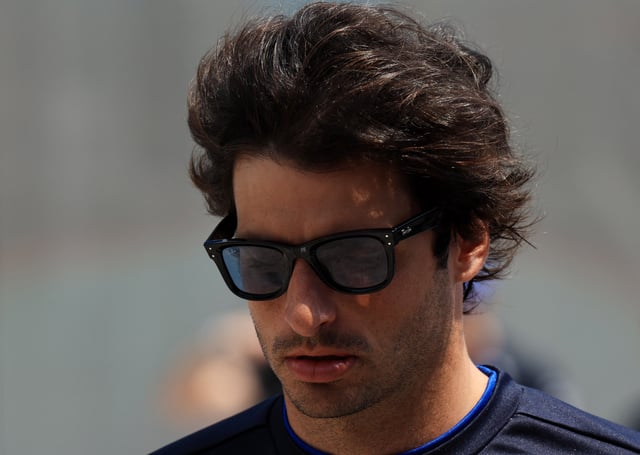 Formula One F1 - Saudi Arabian Grand Prix - Jeddah Corniche Circuit, Jeddah, Saudi Arabia - April 18, 2025 Williams' Carlos Sainz Jr. arrives ahead of practice REUTERS/Thaier Al-Sudani