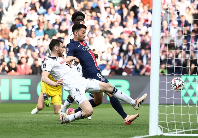 Soccer Football - Ligue 1 - Paris St Germain v Le Havre - Parc des Princes, Paris, France - April 19, 2025 Paris Saint-Germain's Goncalo Ramos scores their second goal REUTERS/Sarah Meyssonnier