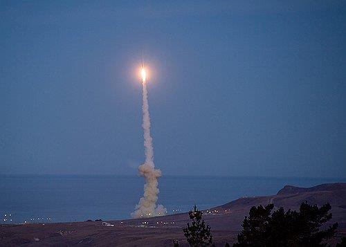 This image from the U.S. Missile Defense Agency shows an interception test involving a U.S. intermediate range ballistic missile in 2023. (PHOTO NOT FOR SALE) (Yonhap) 