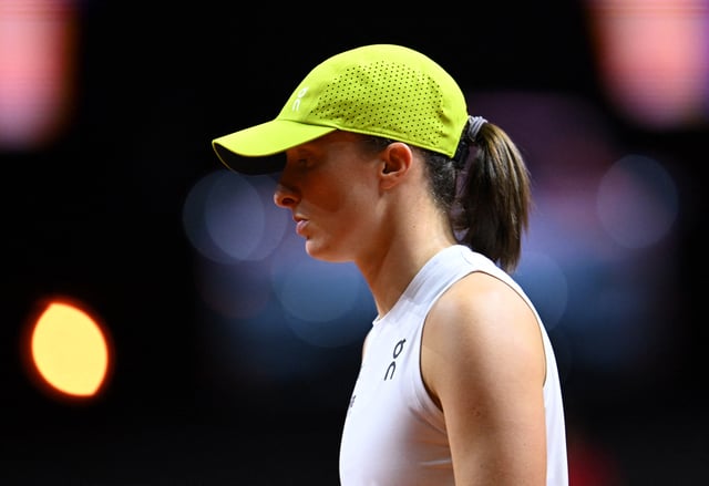 Tennis - WTA 500 - Stuttgart Tennis Grand Prix - Porsche Arena, Stuttgart, Germany - April 19, 2025 Poland's Iga Swiatek during her quarter final match against Latvia's Jelena Ostapenko REUTERS/Angelika Warmuth