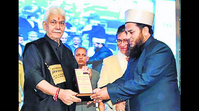 Jammu and Kashmir Lieutenant Governor Manoj Sinha being felicitated at a Sufi Conference, in Srinagar on Saturday. (ANI)