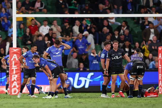 Players react after the extra time result.