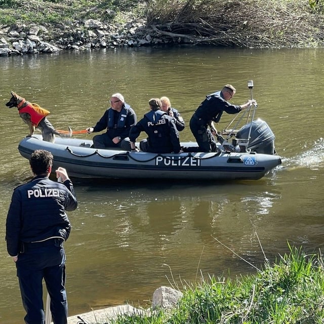 Die Polizei suchte wochenlang nach dem kleinen Pavlos unter anderem im Fluss Lahn.