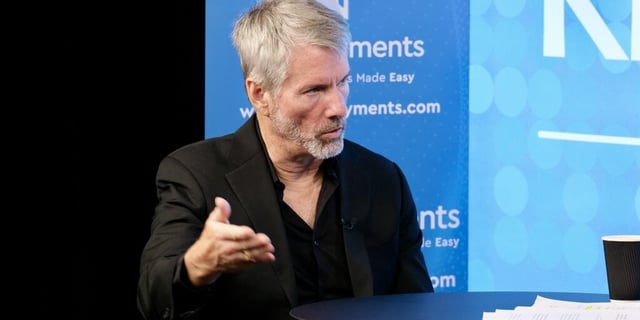 Donald Trump Michael Saylor bitcoin strategy tariffs