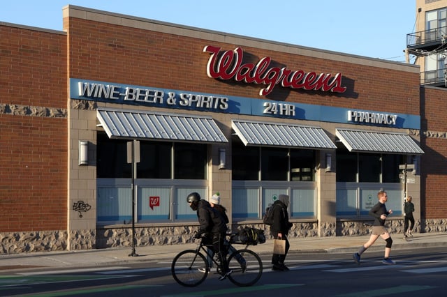A Walgreens store at Armitage and Milwaukee avenues in Chicago on March 13, 2025. (Terrence Antonio James/Chicago Tribune)