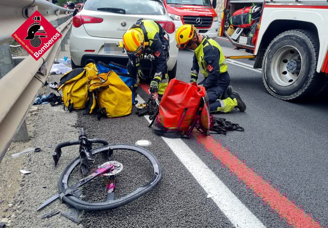 Un trágico accidente en Calp deja un ciclista fallecido y dos heridos