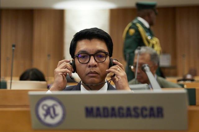 Macron will hold talks with Madagascar's President Andry Rajoelina