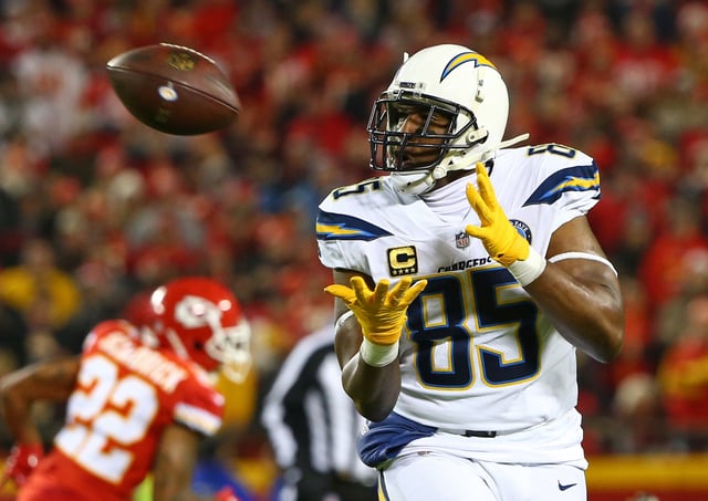Dec 13, 2018; Kansas City, MO, USA; Los Angeles Chargers tight end Antonio Gates (85) catches a pass against the Kansas City Chiefs in the first half at Arrowhead Stadium. Mandatory Credit: Jay Biggerstaff-USA TODAY Sports/ File Photo