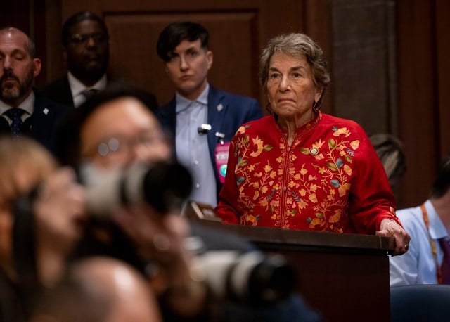 U.S. Rep. Jan Schakowsky listens while Mayor Brandon Johnson appears before the House Oversight Committee on March 5, 2025, during a hearing on Capitol Hill about sanctuary cities and immigration policy. (Brian Cassella/Chicago Tribune)