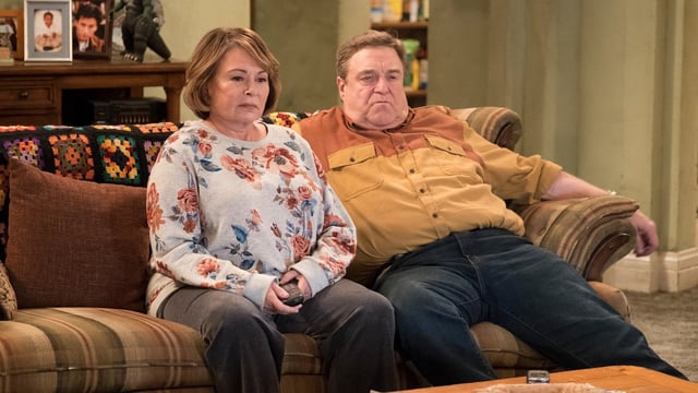 Roseanne and Dan in Roseanne