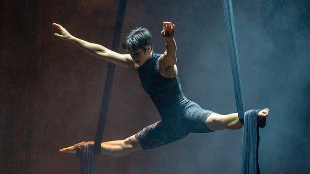 Acrobats from the Australian troupe Circa performed alongside the London Philharmonic