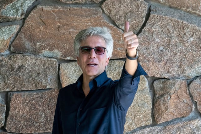 ServiceNow CEO Bill McDermott says if economic uncertainty forces businesses to get more efficient, his company&#39;s sales could actually benefit.