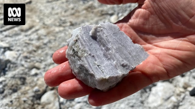 Pilbara Minerals spodumene rock