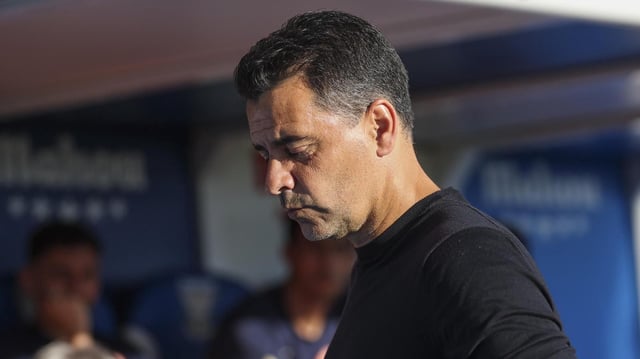 Míchel, el técnico del Girona, en Butarque durante el partido con el Leganés.