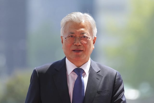 South Korean former President Moon Jae-in arrives at National Assembly in Seoul, South Korea, Friday, April 25, 2025. (AP Photo/Lee Jin-man)