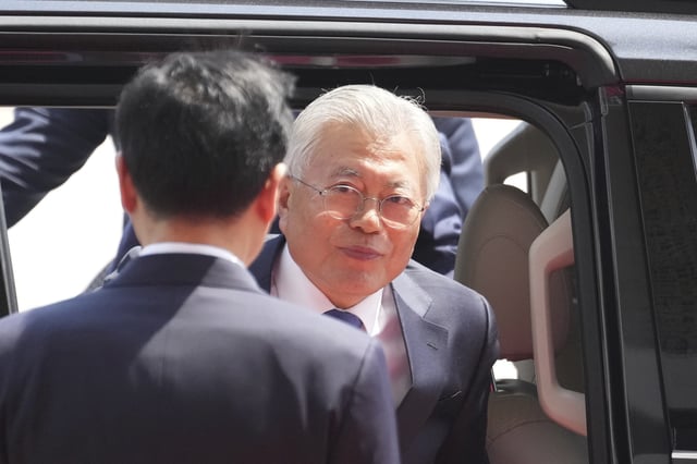 South Korean former President Moon Jae-in gets out of a car upon his arrival at National Assembly in Seoul, South Korea, Friday, April 25, 2025. (AP Photo/Lee Jin-man)