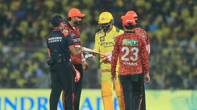 CSK vs SRH: Ravindra Jadeja fails bat size test, hilariously slams it to reshape