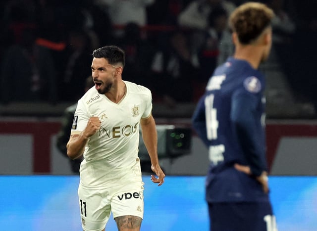 Soccer Football - Ligue 1 - Paris St Germain vs OGC Nice - Parc des Princes, Paris, France - April 25, 2025 OGC Nice's Morgan Sanson celebrates scoring their second goal REUTERS/Catherine Steenkeste