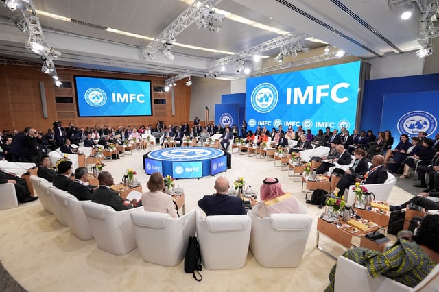 Finance ministers prepare for the International Monetary and Financial Committee (IMFC) plenary session at the IMF and World Bank's 2025 annual Spring Meetings in Washington, U.S., April 25, 2025. REUTERS/Ken Cedeno