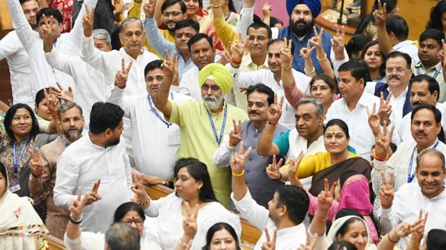 (Above) Newly-elected Delhi mayor (in centre), celebrates after winning the mayoral election at the Civic Centre on Friday. (Sanjeev Verma/HT Photo)