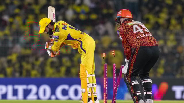 Ravindra Jadeja was dismissed by Kamindu Mendis after scoring 21(17).