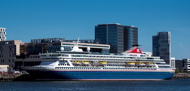 Das Kreuzfahrtschiff „Balmoral“ legte vor dem Westfield-Einkaufszentrum in der Hafencity an