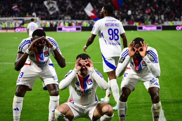 Les Lyonnais savourent.