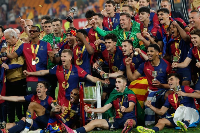 Pokalsieger in Spanien: Der FC Barcelona feiert den Finalsieg über den Erzrivalen Real Madrid