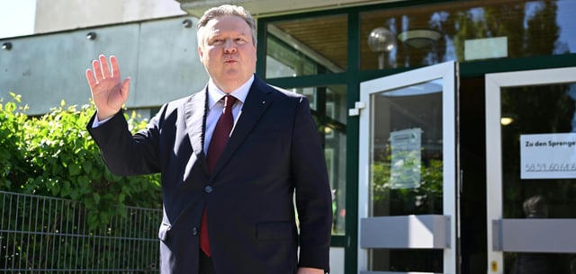 Der Wiener Bürgermeister und Spitzenkandidat Michael Ludwig (SPÖ) nach der Stimmabgabe