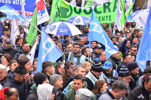 En las últimas semanas, las paritarias en la mayoría de los sectores se enrarecieron. (José Gabriel Hernández / La Voz)