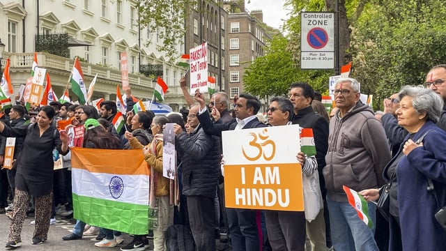 Members of Indian diaspora protest against the Pahalgam terror attack, outside the Pakistan High Commission in London, on April 25, 2025.
