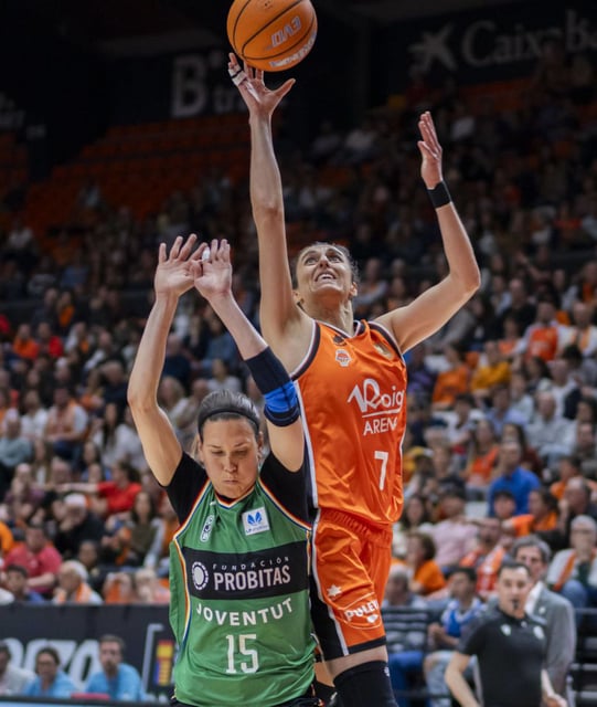 Alba Torrens realizó un gran partido con 24 puntos. | GERMÁN CABALLERO