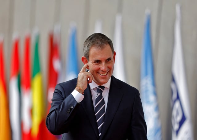 Australian Treasurer Jim Chalmers arrives to attend a G20 finance ministers' and Central Bank governors' meeting at Gandhinagar, India, July 18, 2023. REUTERS/Amit Dave/File Photo