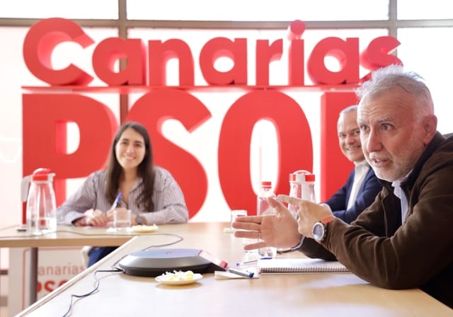 Torres, durante la Comisión Ejecutiva del PSOE Canarias celebrada en marzo